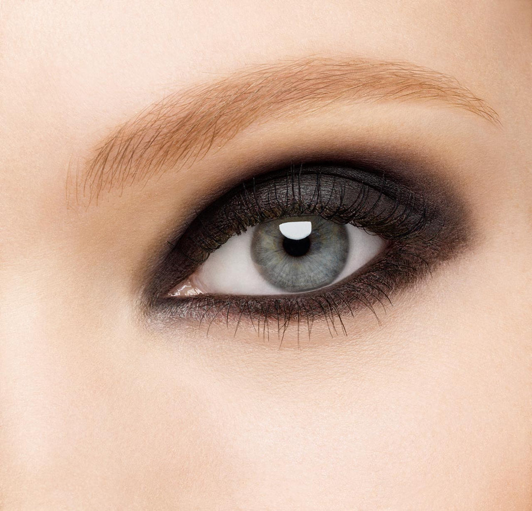 How to Do a Smokey Eye